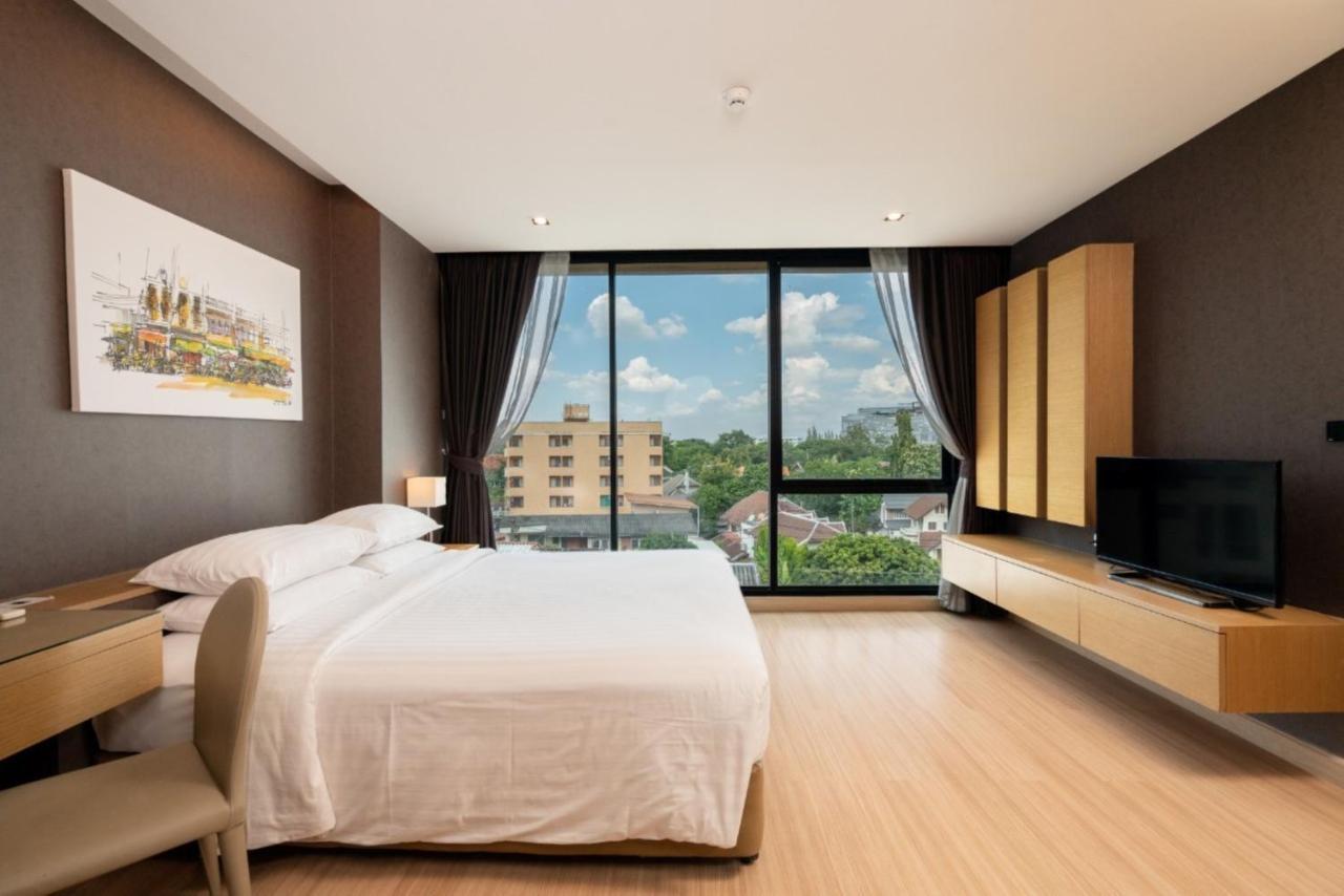 Executive Suite King bed