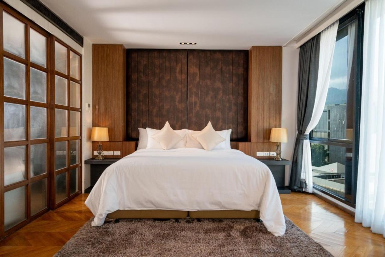 Sanae Signature Suite
